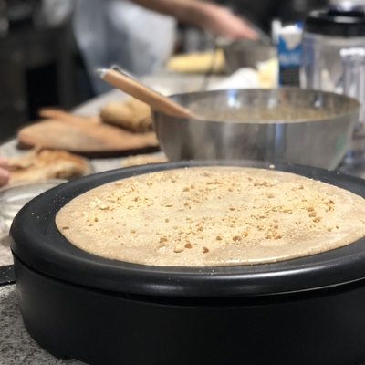 Allez, tout le monde à poêle ! Le concours du meilleur crêpier amateur de la rég